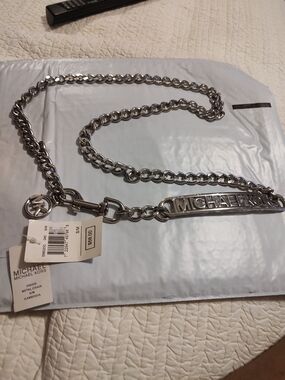 MICHAEL KORS Silver Chain Logo Belt